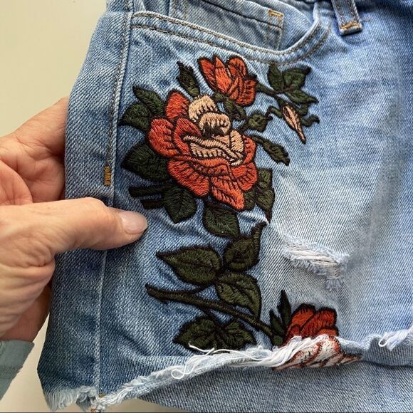 Flying Monkey Rose Embroidered Denim Bootie Shorts - 26 - Picture 4 of 11
